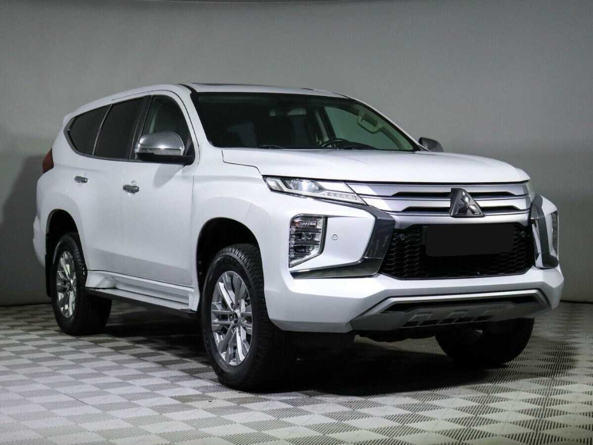 Mitsubishi Pajero Sport с пробегом — 2020 год. Фото: #2