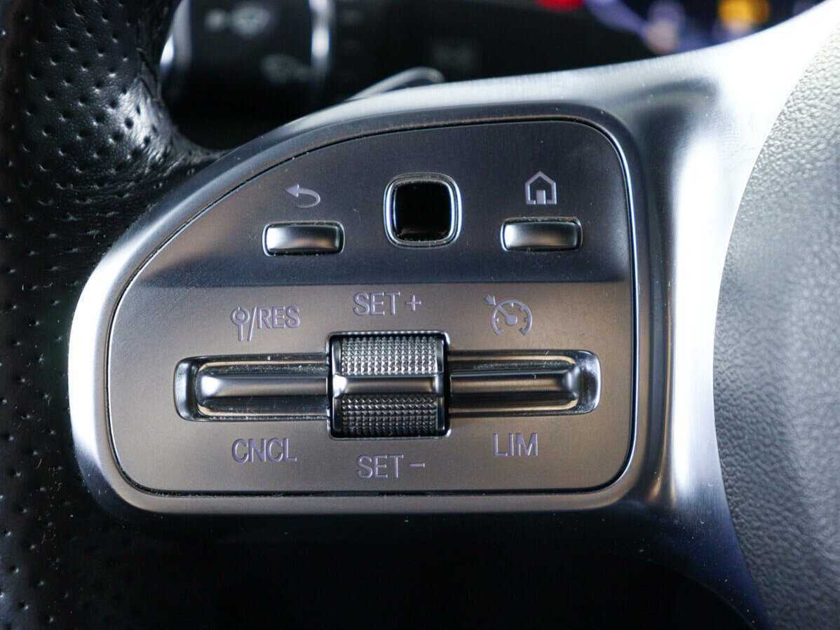 Mercedes-Benz E-Класс с пробегом — 2018 год. Фото: #24