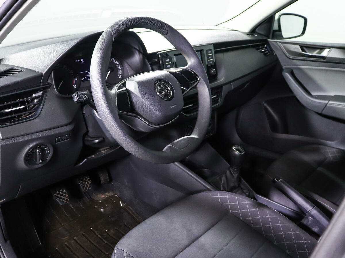 Skoda Rapid с пробегом — 2020 год. Фото: #11