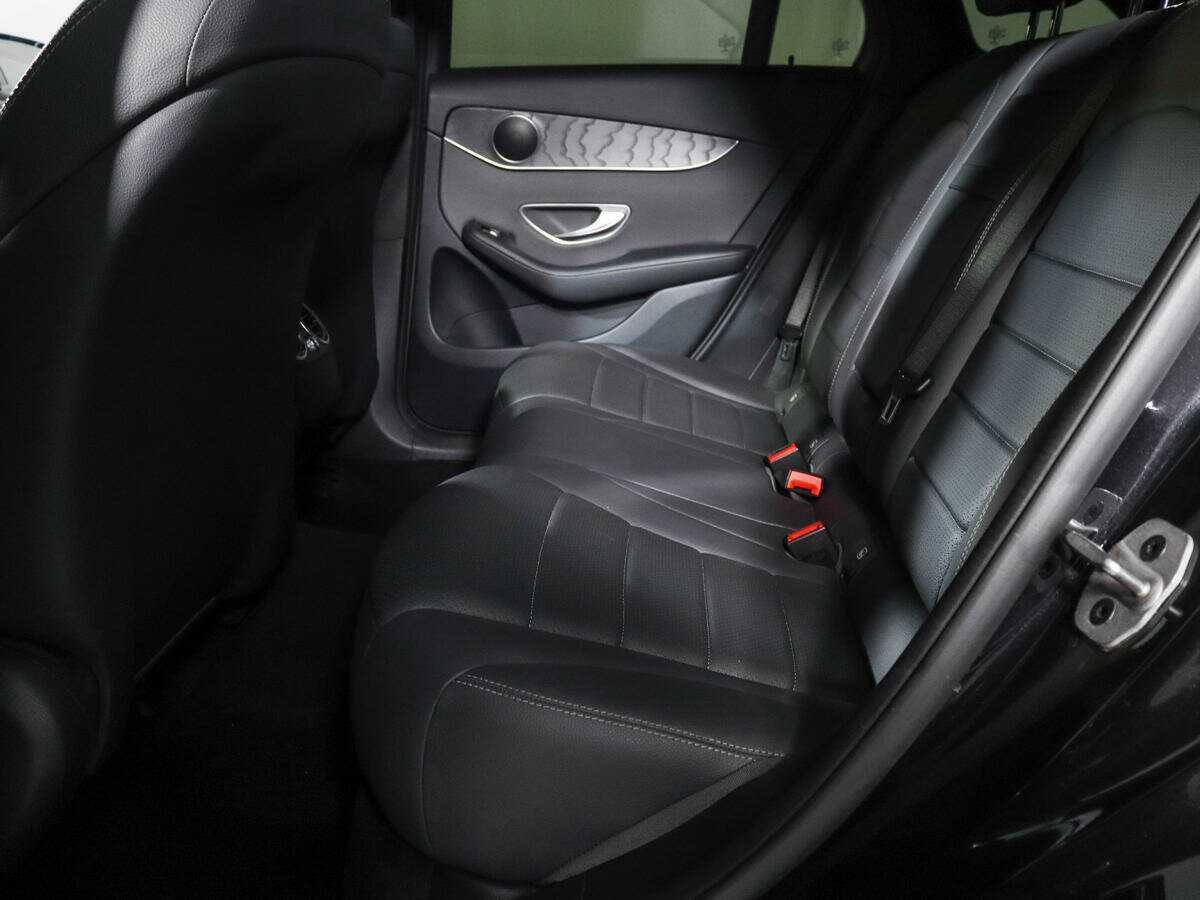 Mercedes-Benz GLC с пробегом — 2021 год. Фото: #8