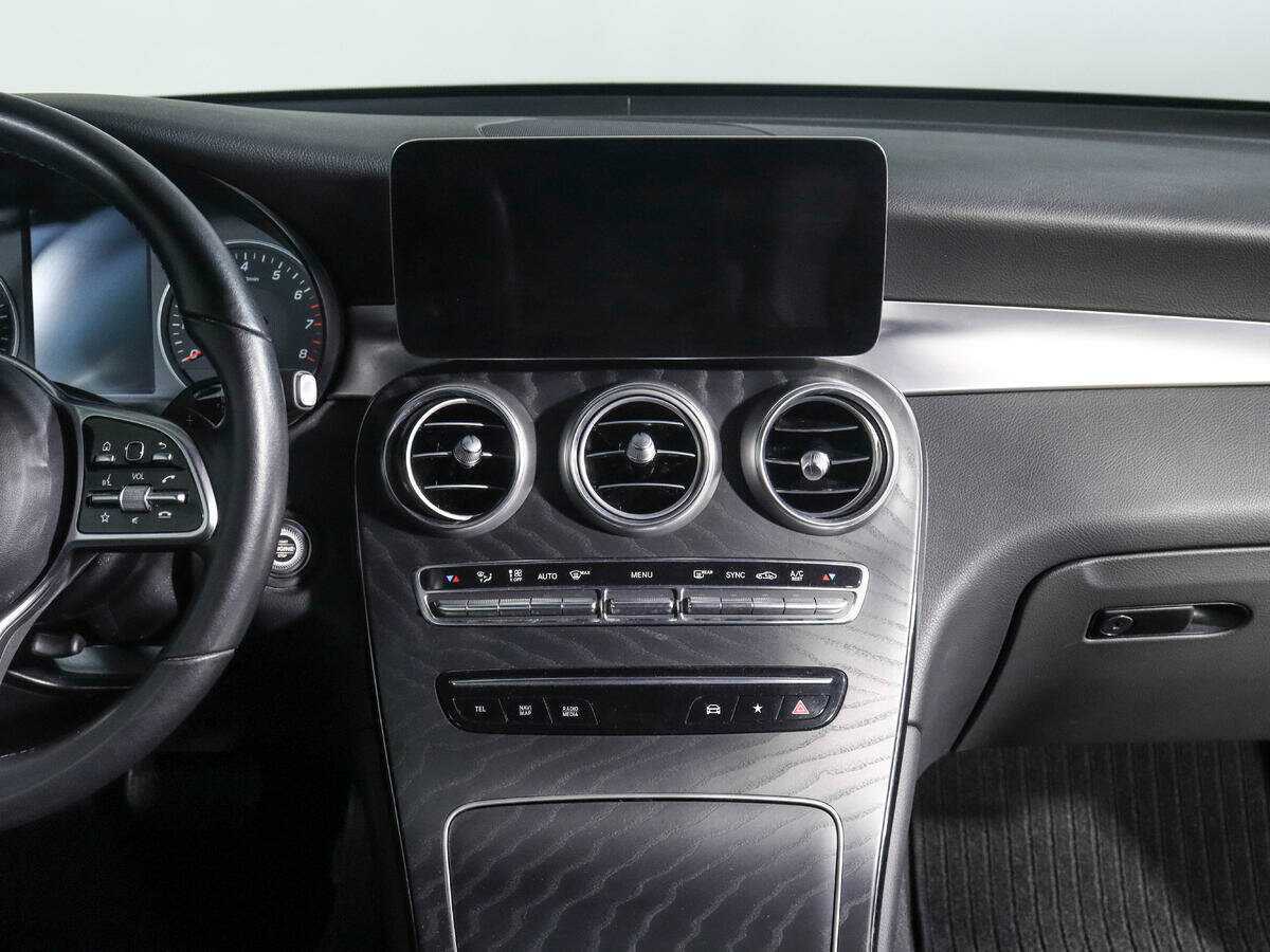 Mercedes-Benz GLC с пробегом — 2021 год. Фото: #11