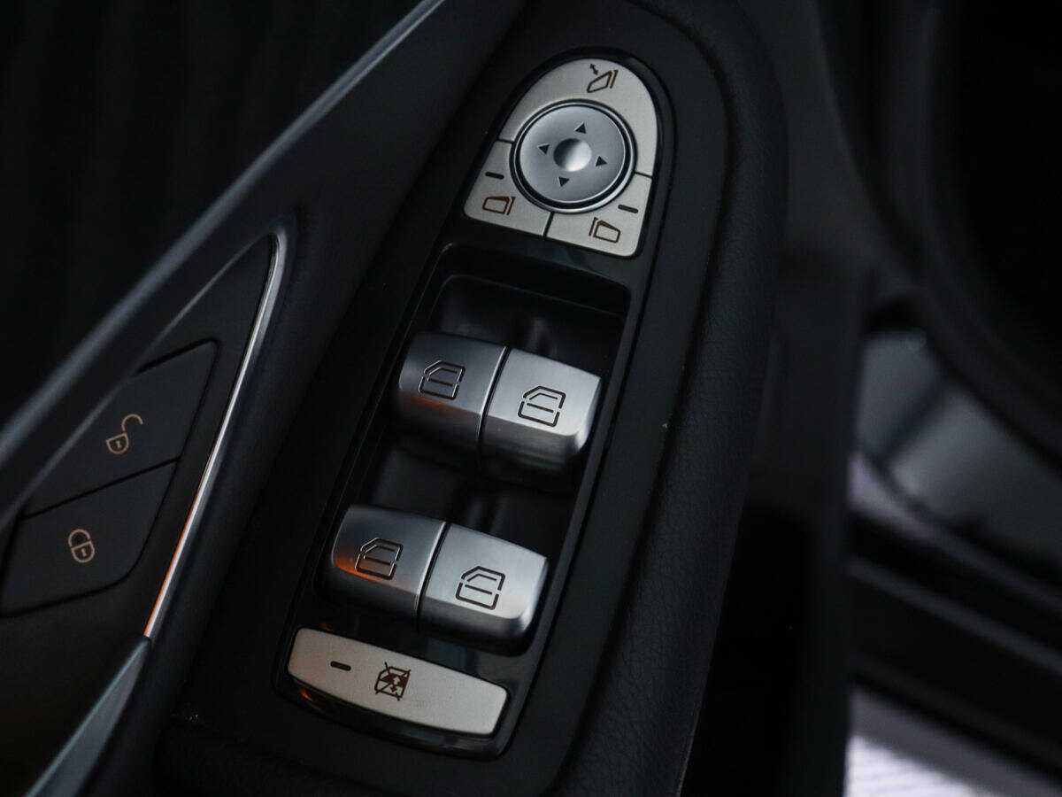 Mercedes-Benz GLC с пробегом — 2021 год. Фото: #13