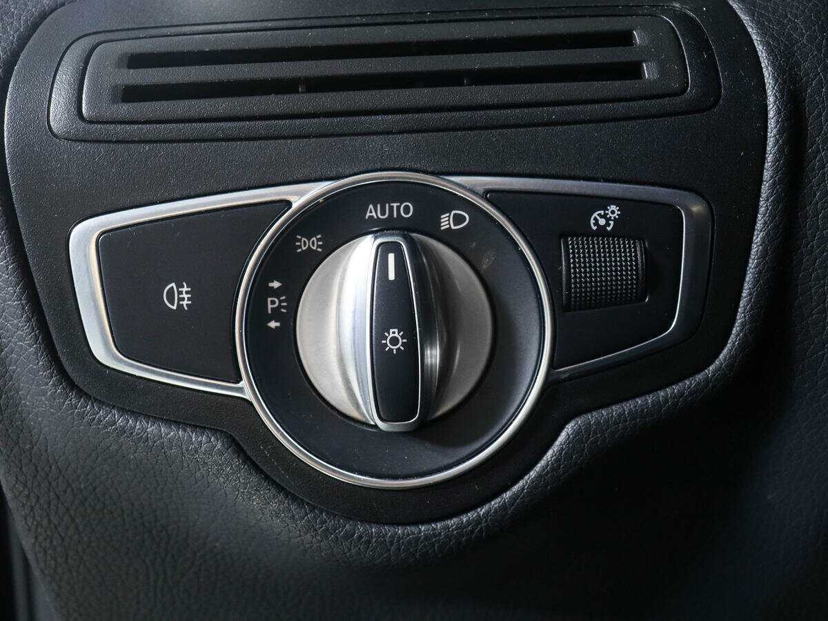 Mercedes-Benz GLC с пробегом — 2021 год. Фото: #15