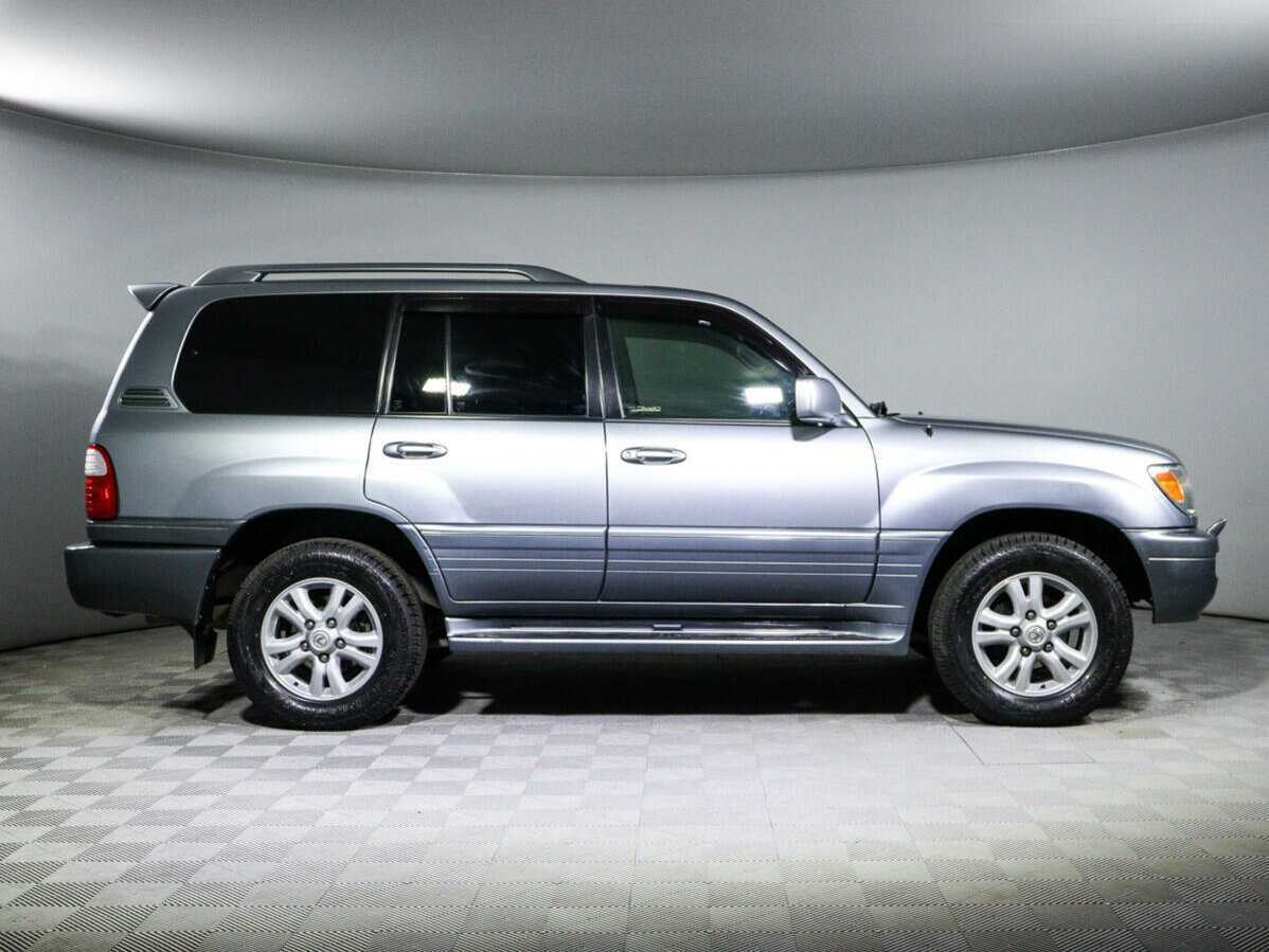 Lexus LX с пробегом — 2005 год. Фото: #3