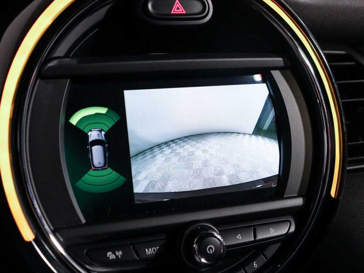 Mini Hatch с пробегом — 2018 год. Фото: #18