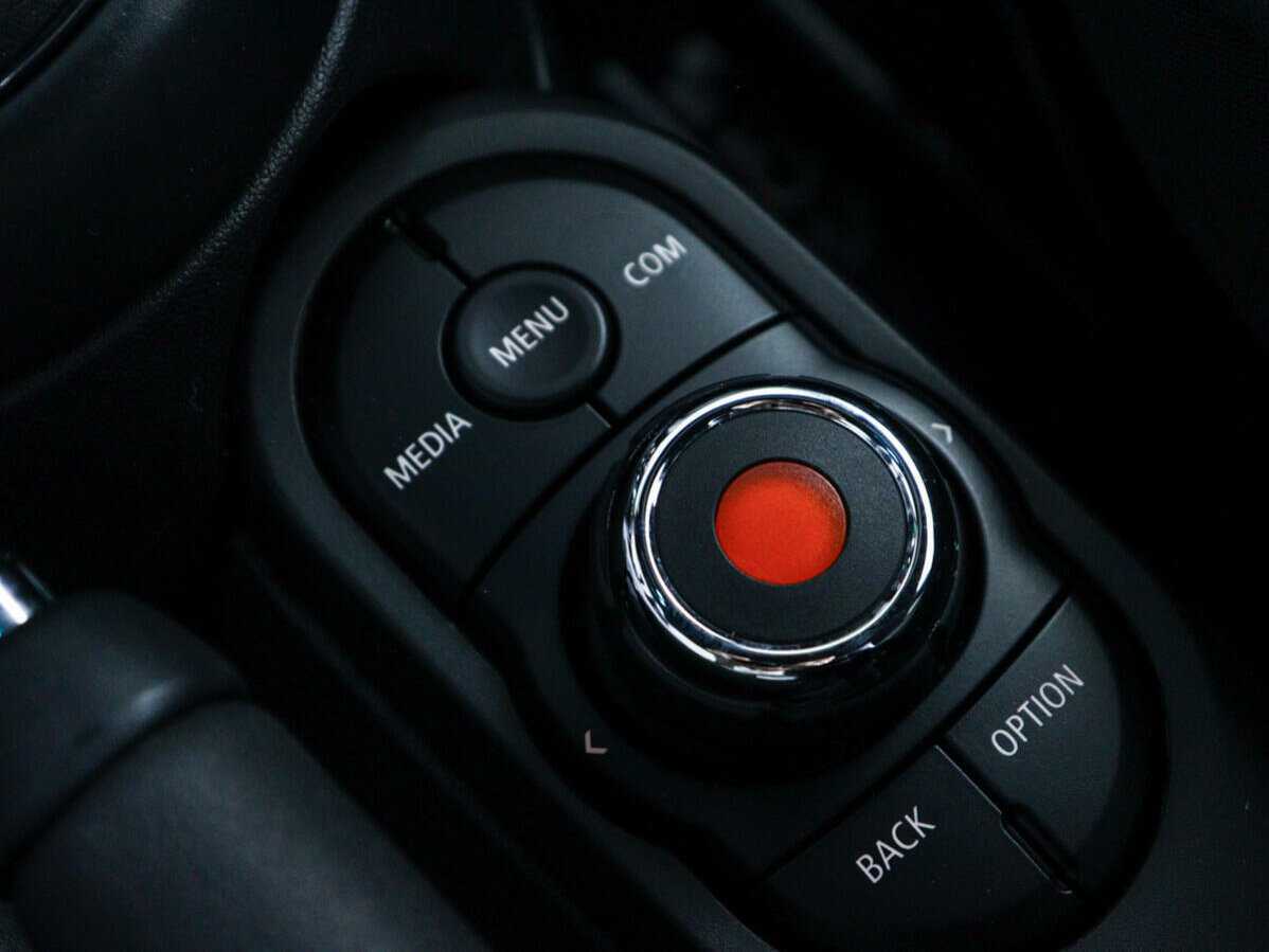 Mini Hatch с пробегом — 2018 год. Фото: #22