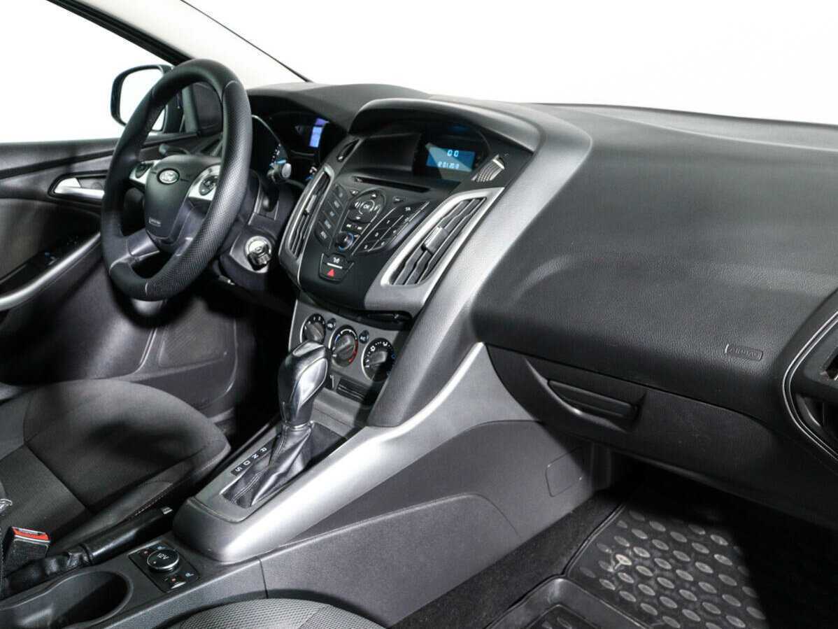 Ford Focus с пробегом — 2012 год. Фото: #6