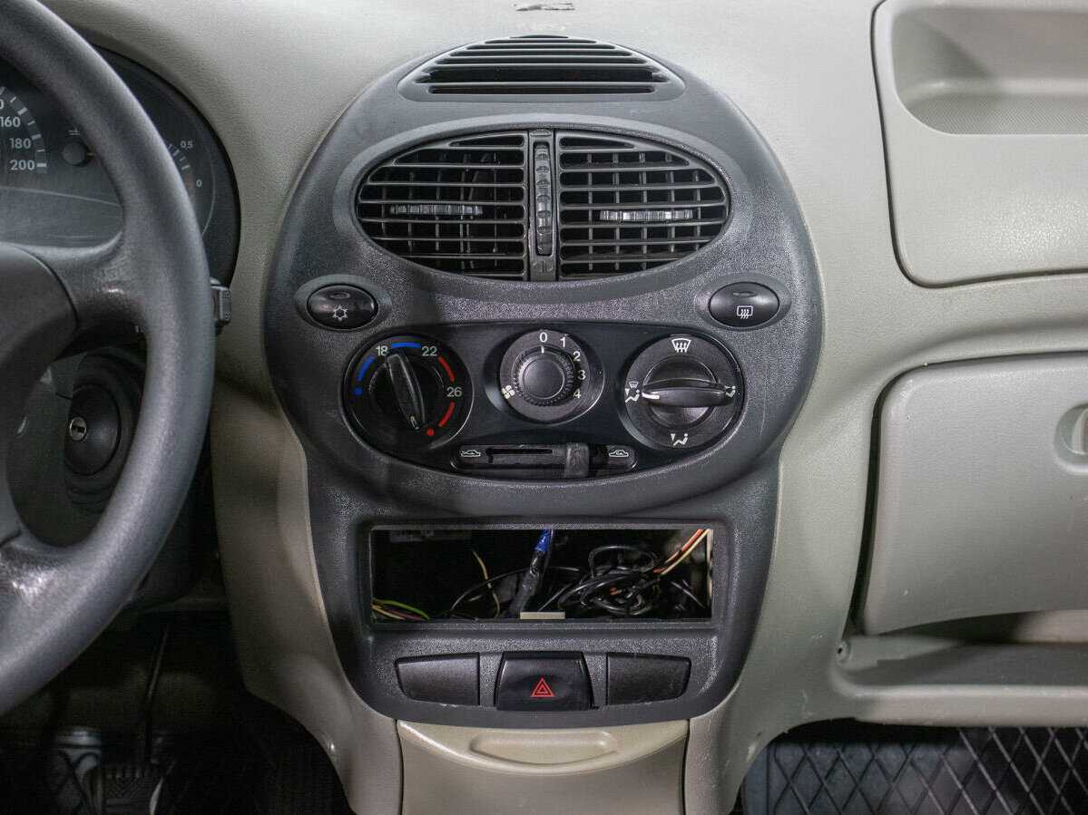 Lada (ВАЗ) Kalina с пробегом — 2011 год. Фото: #13