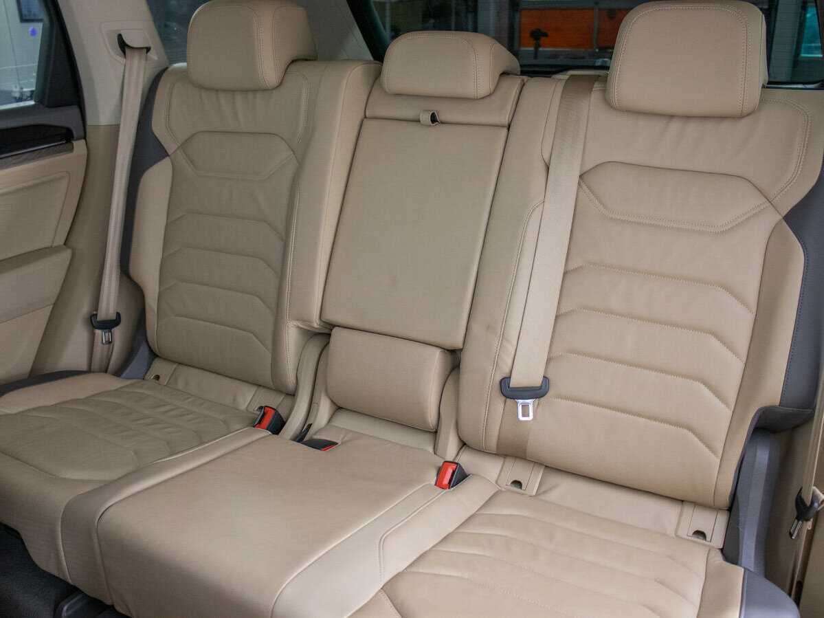 Volkswagen Touareg с пробегом — 2018 год. Фото: #15