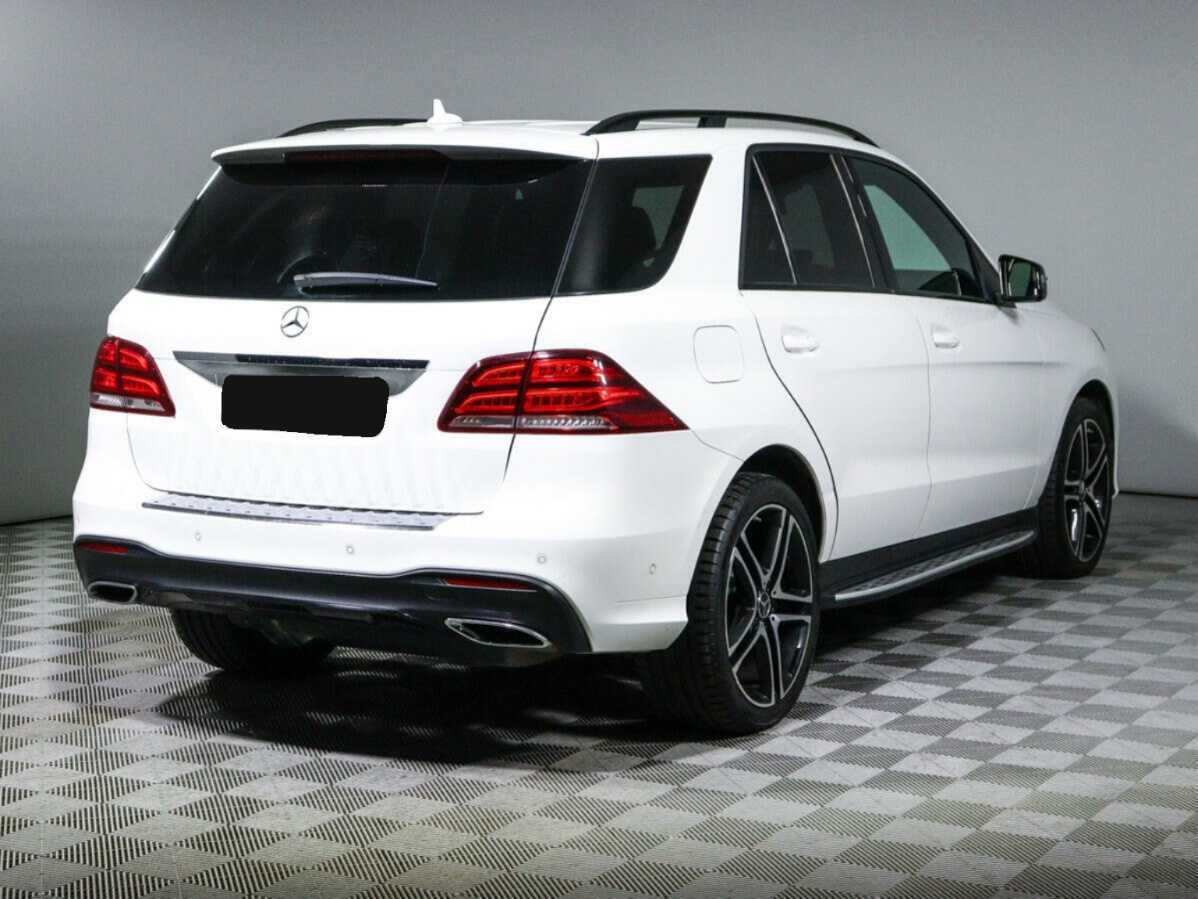 Mercedes-Benz GLE с пробегом — 2015 год. Фото: #3