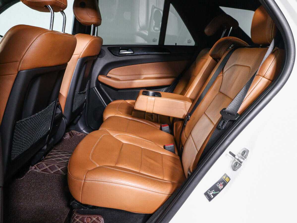 Mercedes-Benz GLE с пробегом — 2015 год. Фото: #7