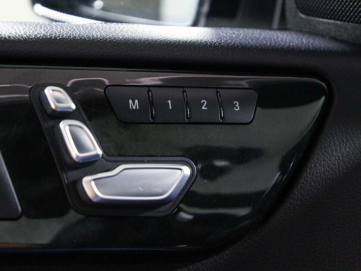 Mercedes-Benz GLE с пробегом — 2015 год. Фото: #12