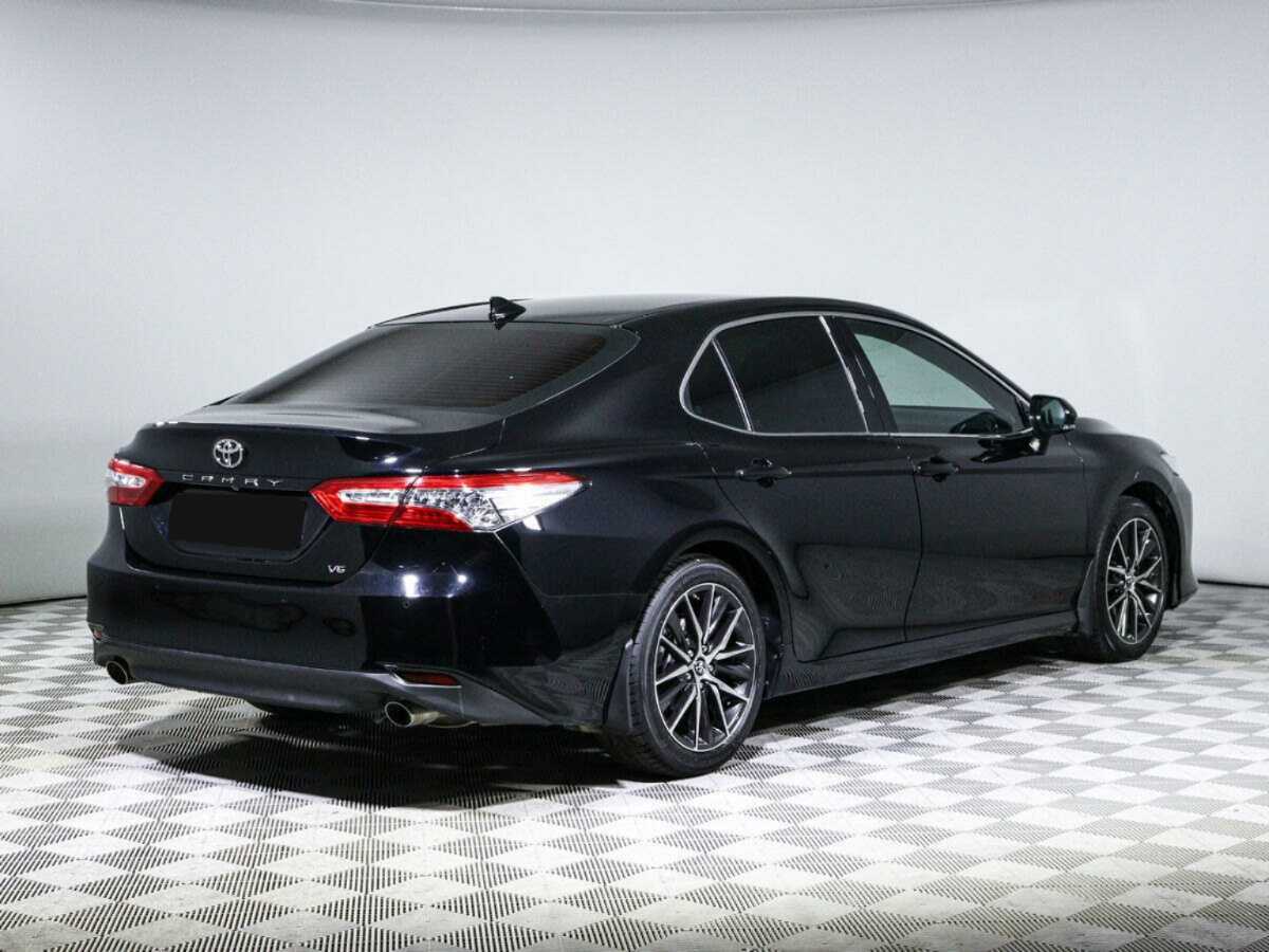 Toyota Camry с пробегом — 2021 год. Фото: #3
