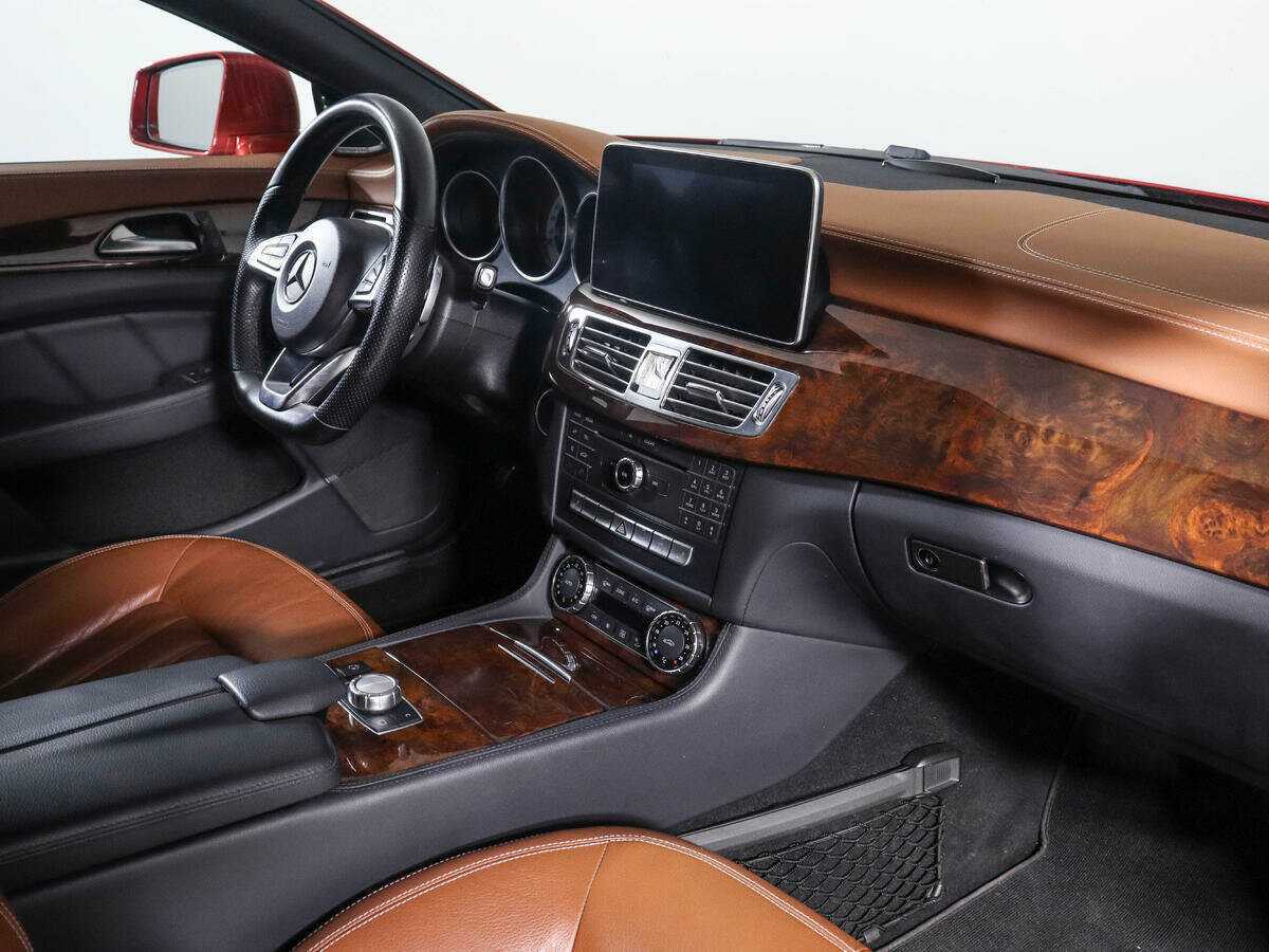 Mercedes-Benz CLS с пробегом — 2014 год. Фото: #7