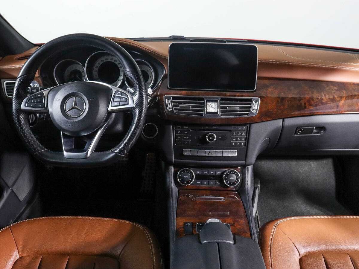 Mercedes-Benz CLS с пробегом — 2014 год. Фото: #10