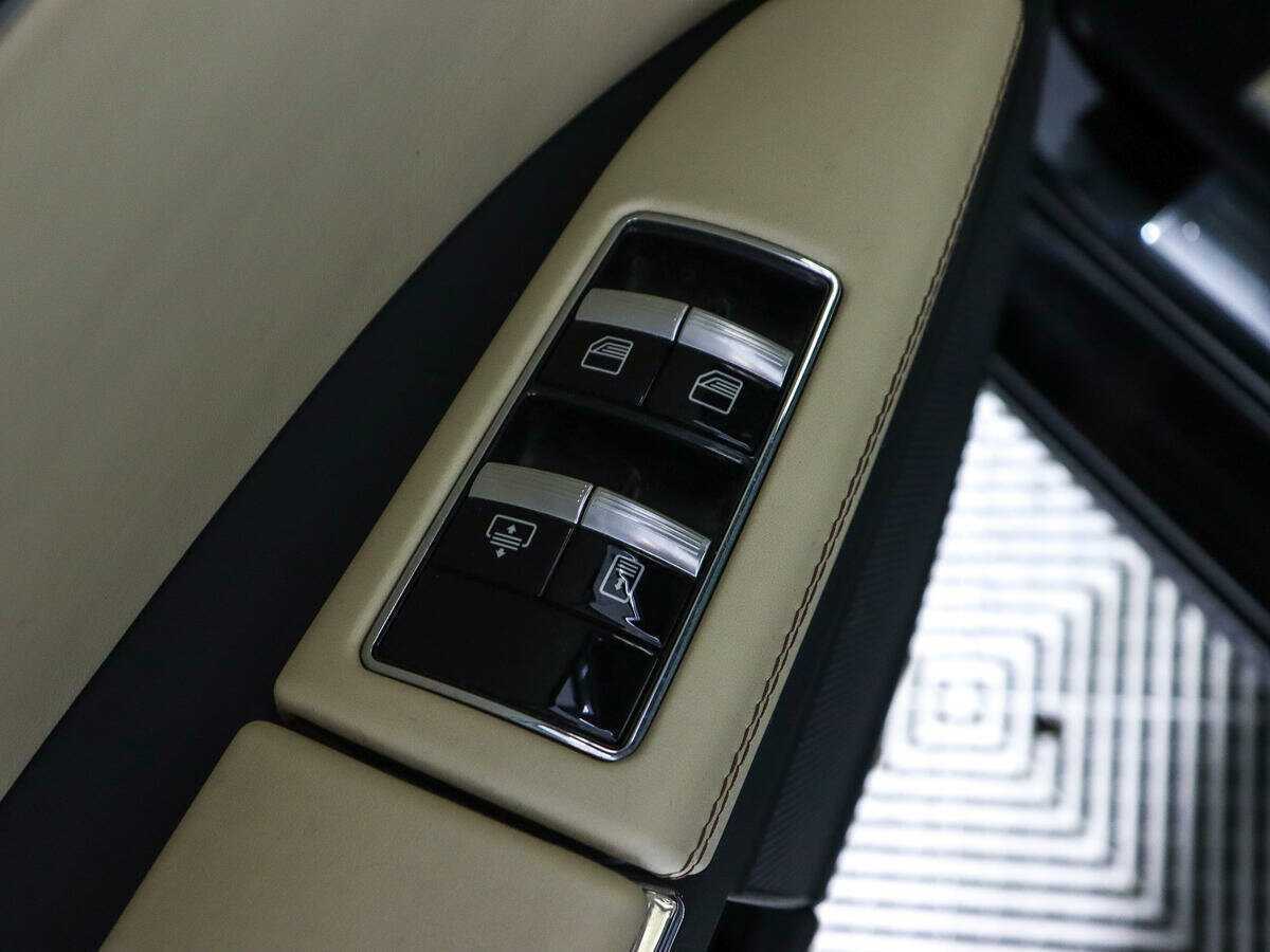 Mercedes-Benz S-Класс с пробегом — 2011 год. Фото: #15