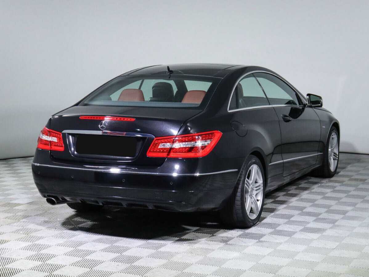 Mercedes-Benz E-Класс с пробегом — 2011 год. Фото: #3