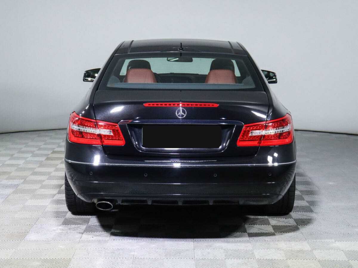 Mercedes-Benz E-Класс с пробегом — 2011 год. Фото: #4