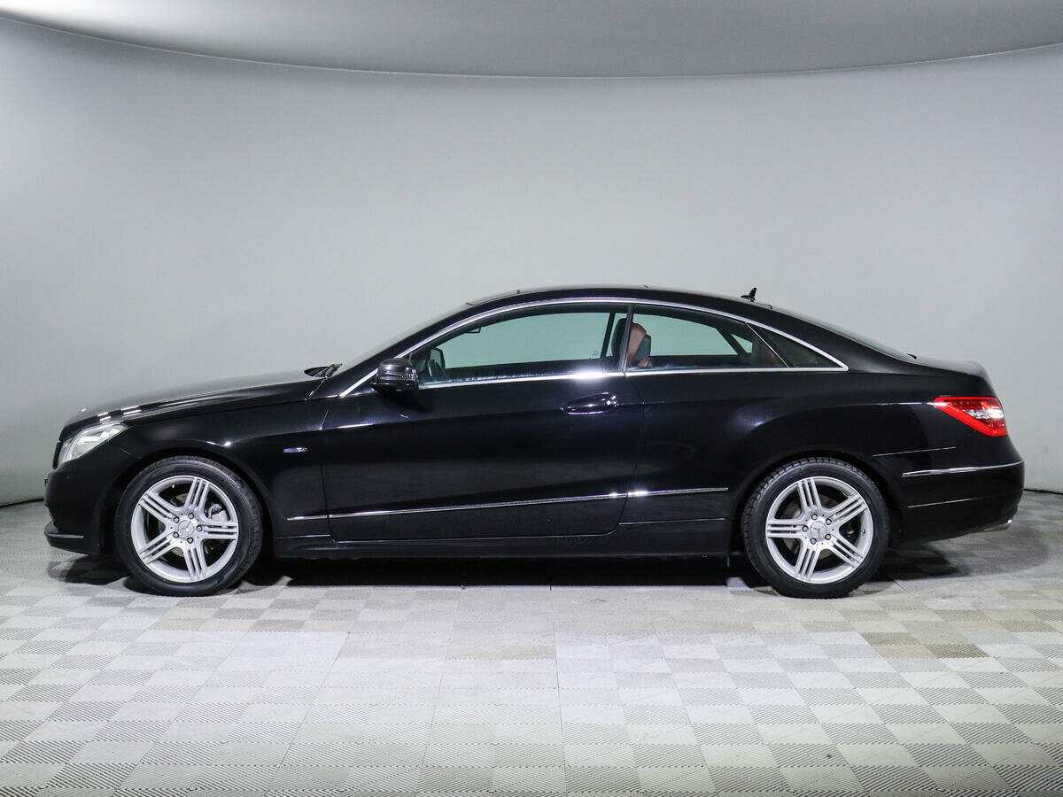 Mercedes-Benz E-Класс с пробегом — 2011 год. Фото: #6