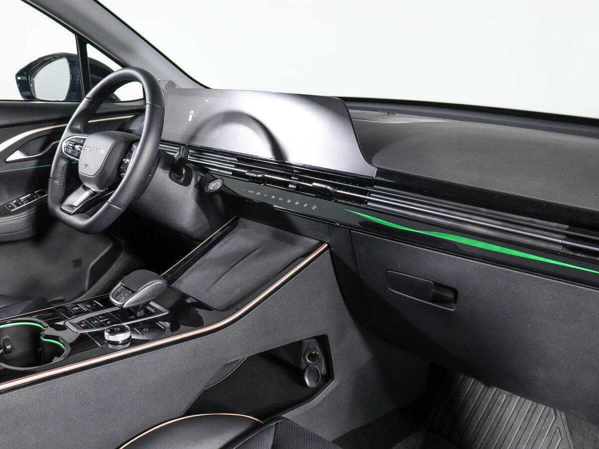 OMODA C5 с пробегом — 2023 год. Фото: #6