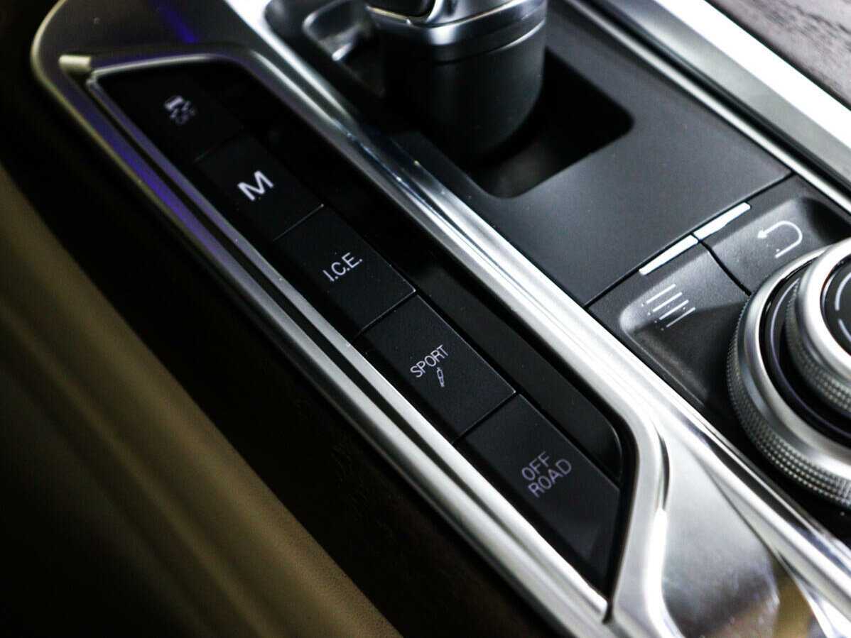 Maserati Levante с пробегом — 2016 год. Фото: #26