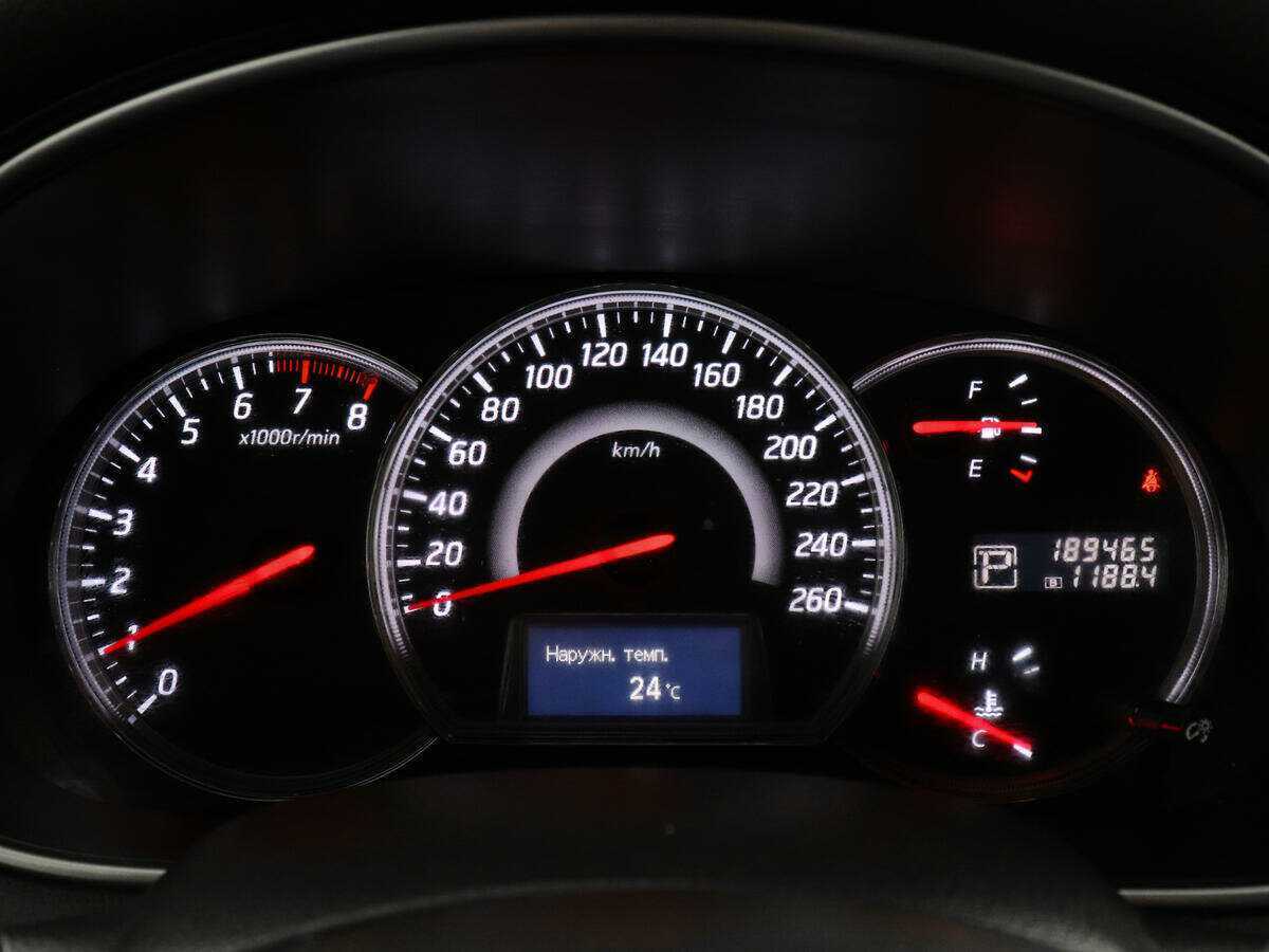 Nissan Teana с пробегом — 2011 год. Фото: #10