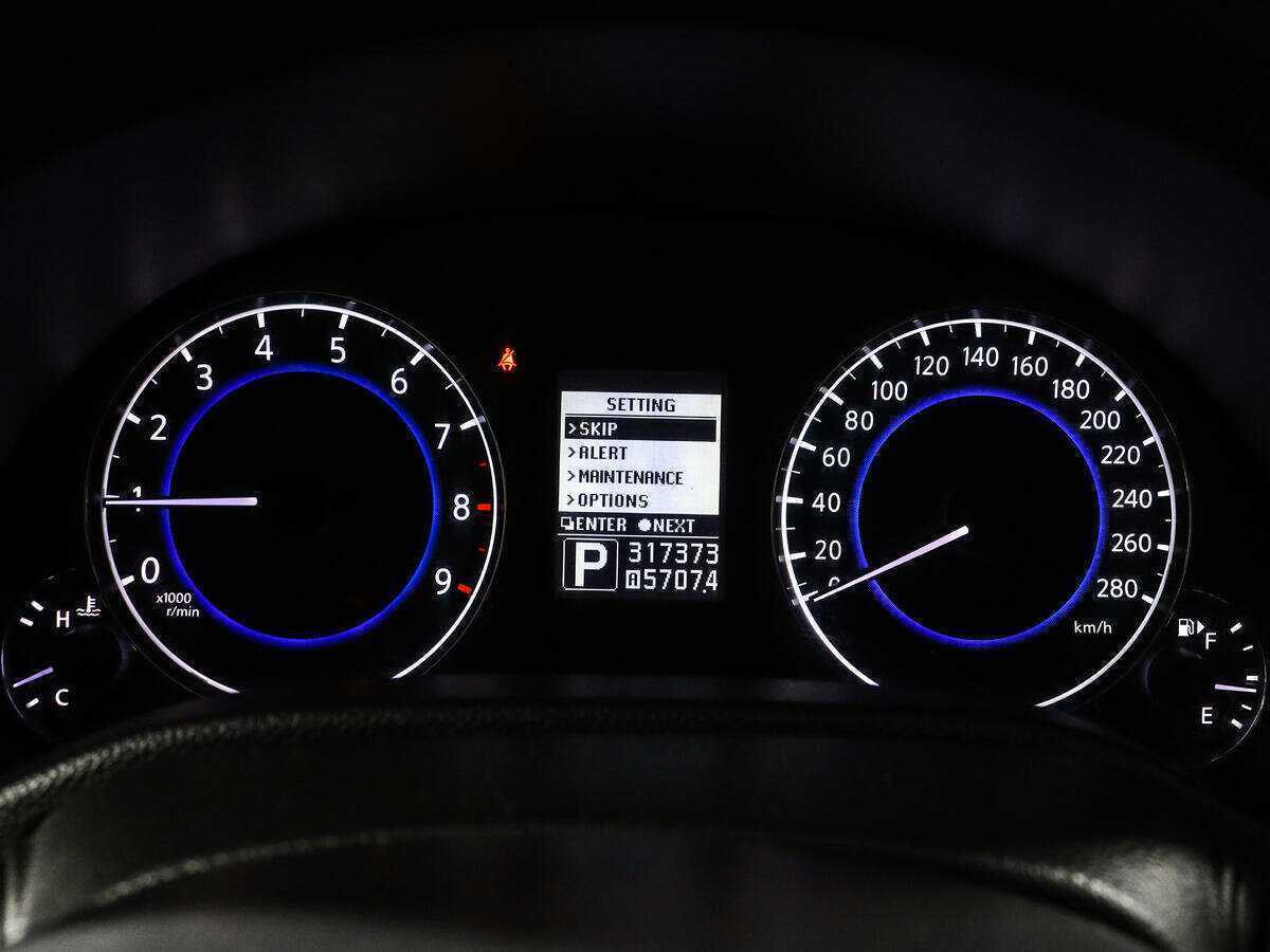 Infiniti G с пробегом — 2010 год. Фото: #8