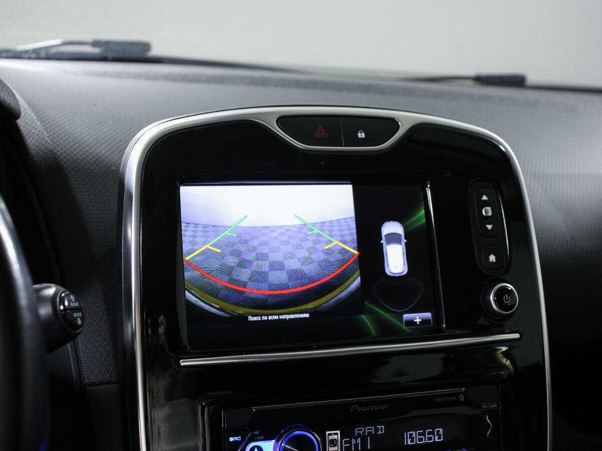 Renault Clio RS с пробегом — 2015 год. Фото: #16