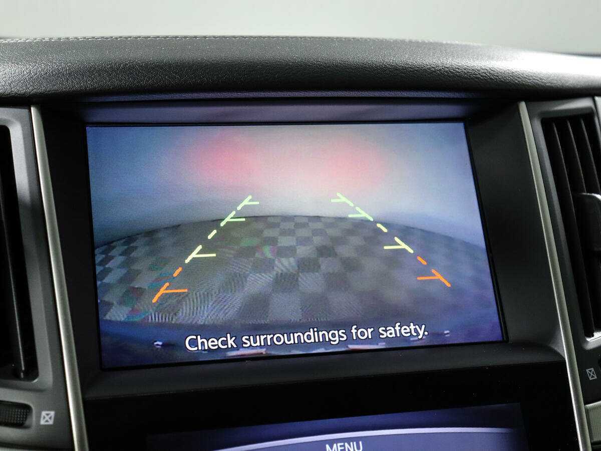 Infiniti Q60 с пробегом — 2016 год. Фото: #14