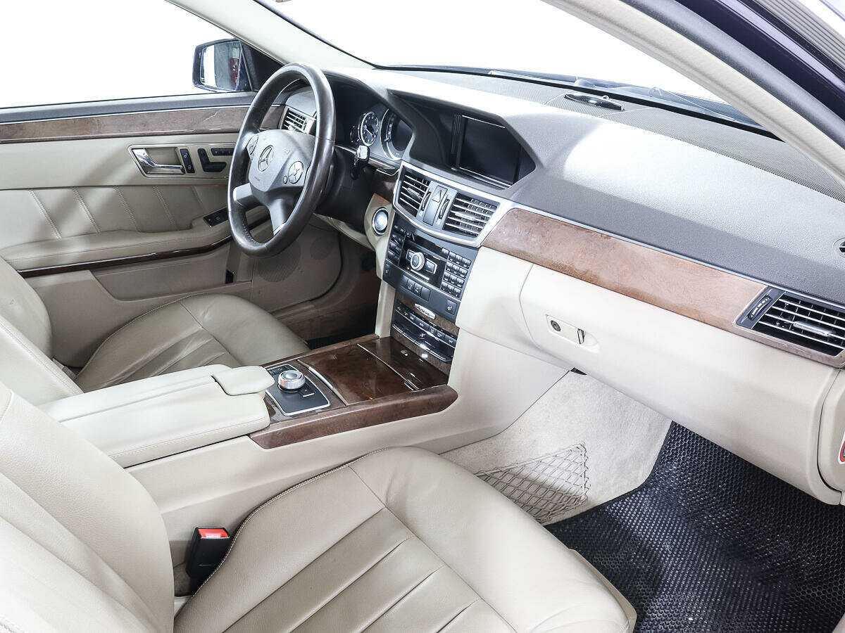 Mercedes-Benz E-Класс с пробегом — 2011 год. Фото: #7