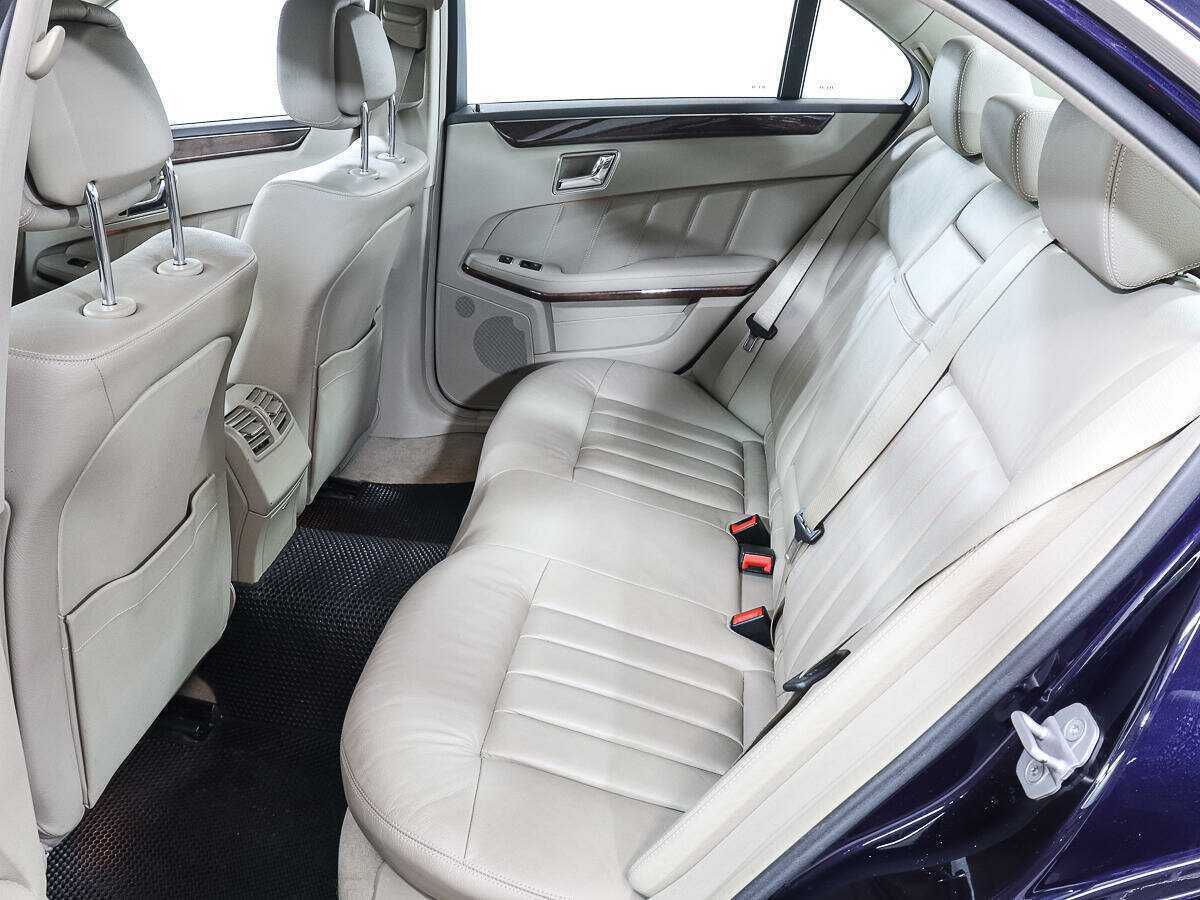 Mercedes-Benz E-Класс с пробегом — 2011 год. Фото: #8