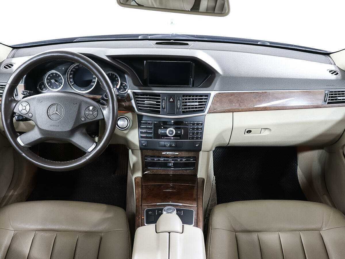 Mercedes-Benz E-Класс с пробегом — 2011 год. Фото: #10