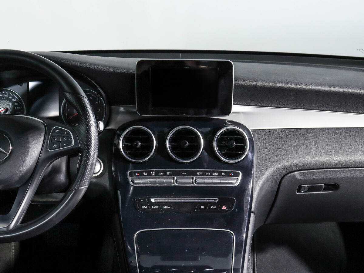 Mercedes-Benz GLC Coupe с пробегом — 2018 год. Фото: #11