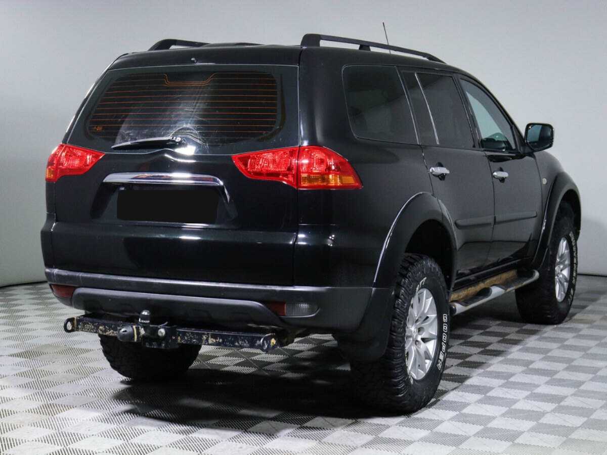 Mitsubishi Pajero Sport с пробегом — 2010 год. Фото: #3