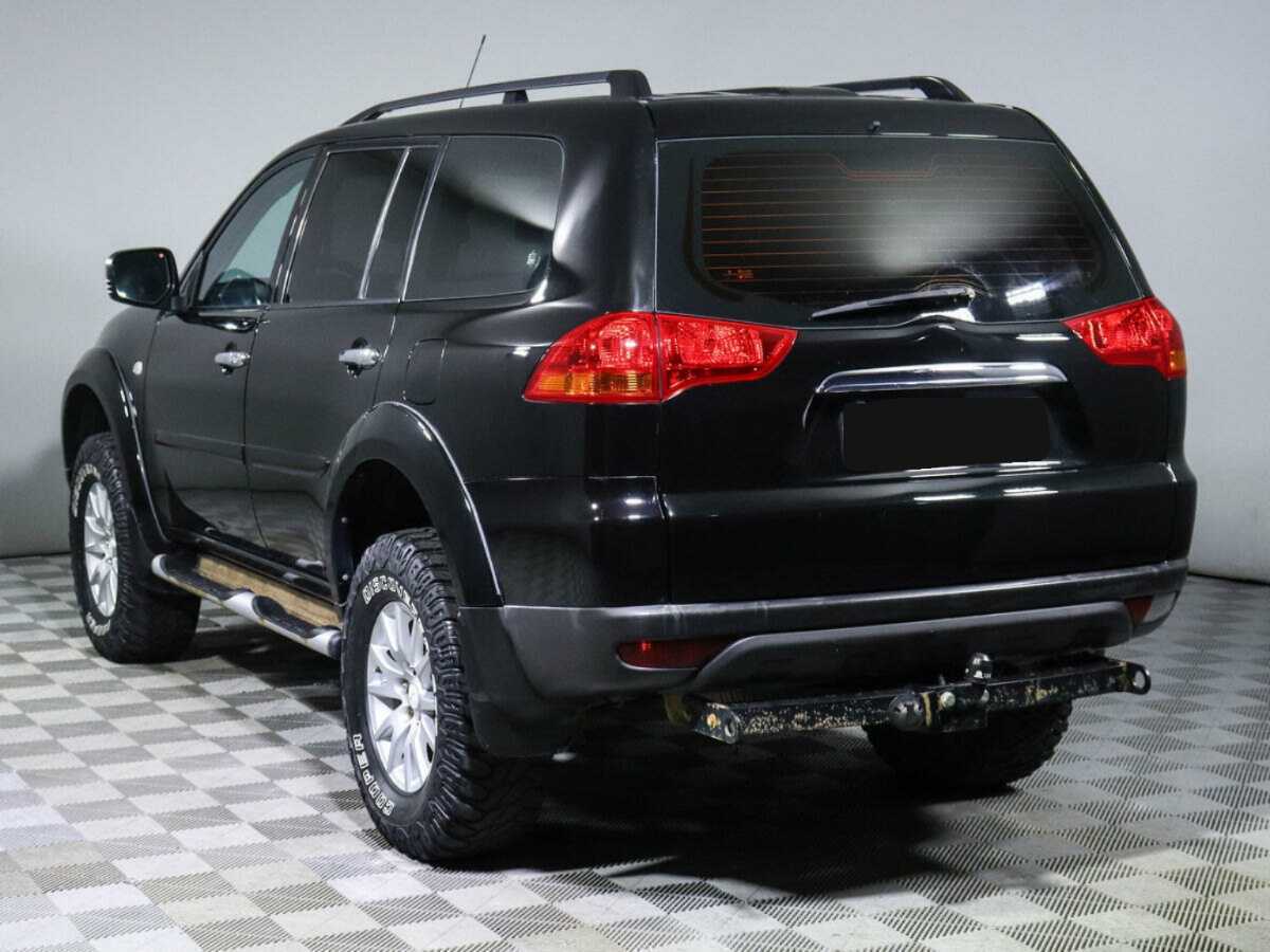 Mitsubishi Pajero Sport с пробегом — 2010 год. Фото: #5
