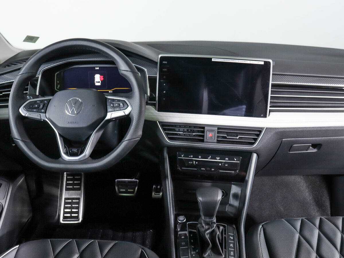 Volkswagen Tiguan с пробегом — 2023 год. Фото: #10