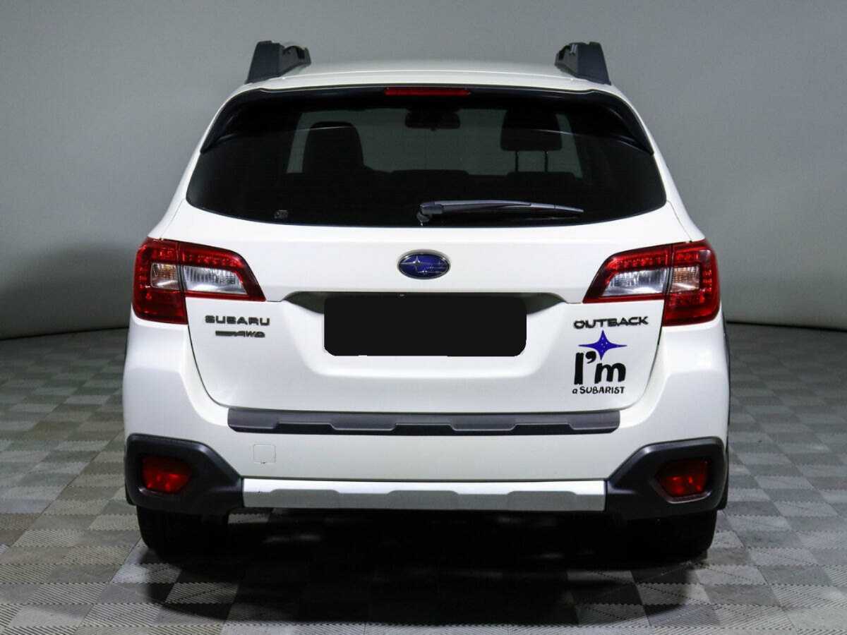 Subaru Outback с пробегом — 2015 год. Фото: #4