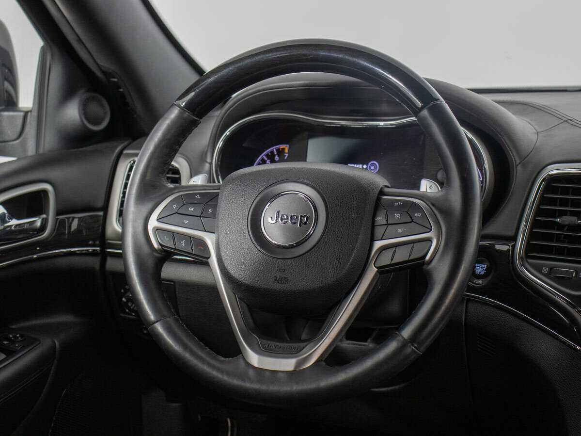 Jeep Grand Cherokee с пробегом — 2018 год. Фото: #17
