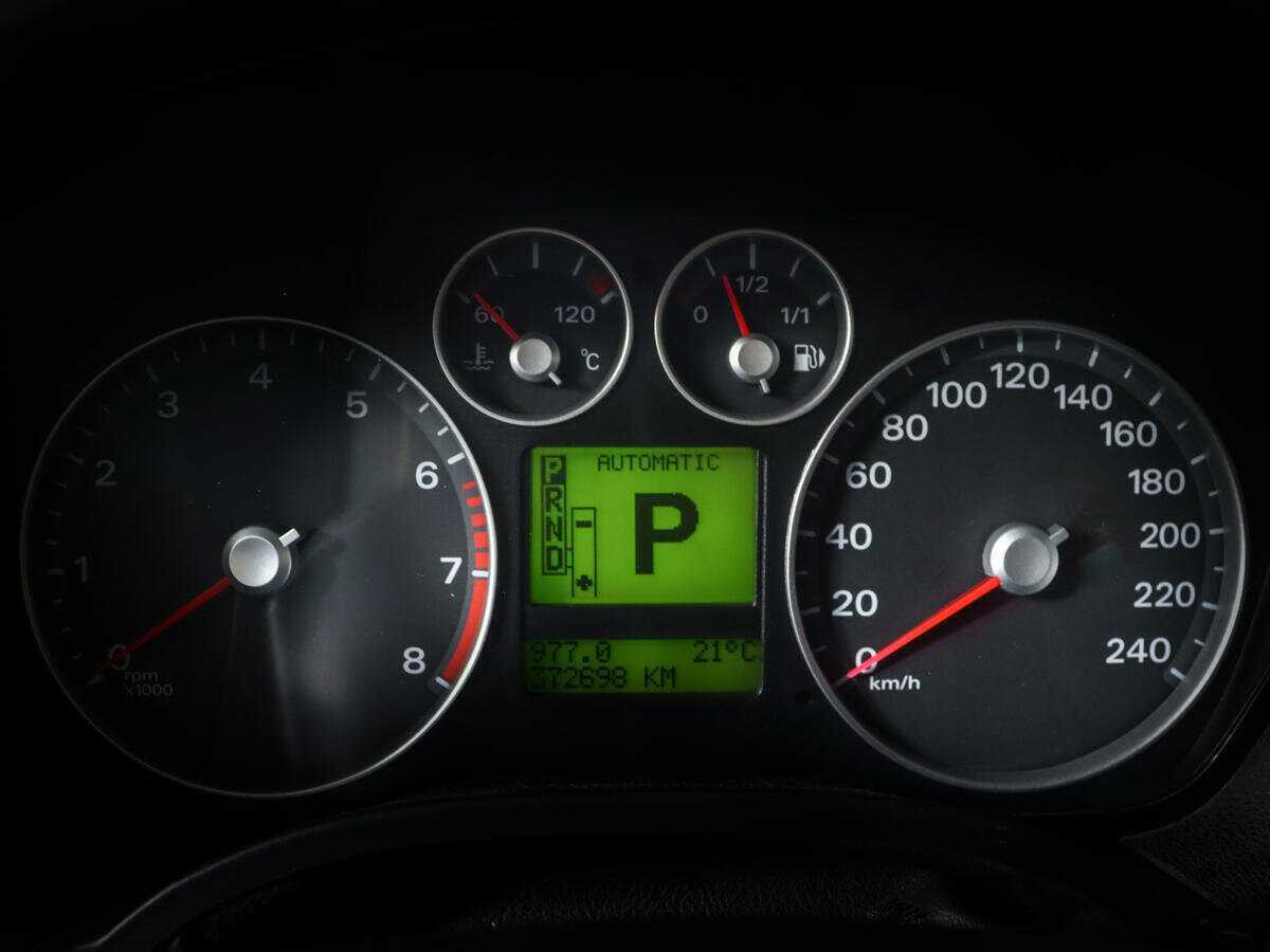 Ford Focus с пробегом — 2006 год. Фото: #10