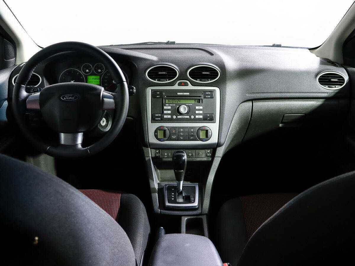 Ford Focus с пробегом — 2006 год. Фото: #11