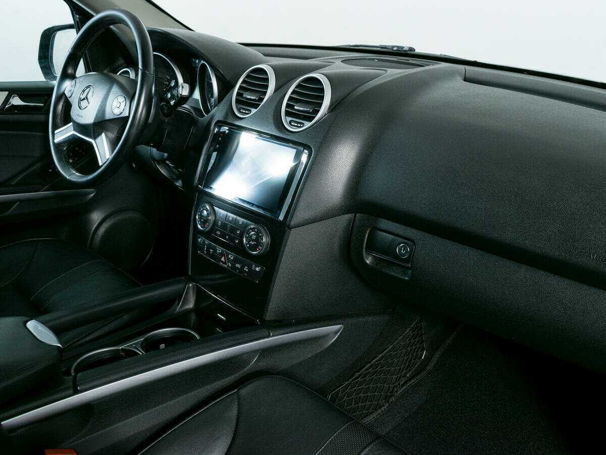 Mercedes-Benz M-Класс с пробегом — 2009 год. Фото: #7