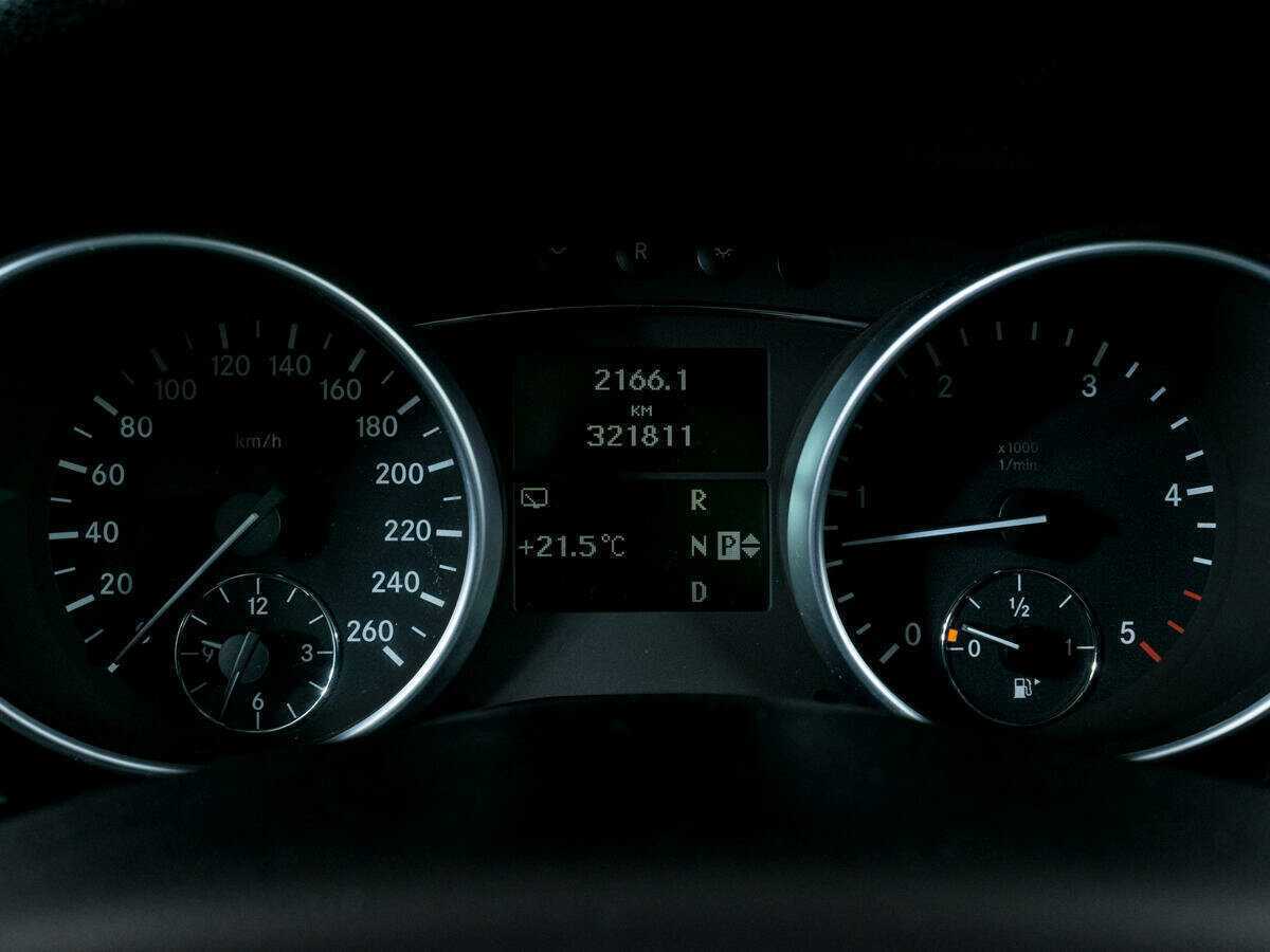 Mercedes-Benz M-Класс с пробегом — 2009 год. Фото: #13