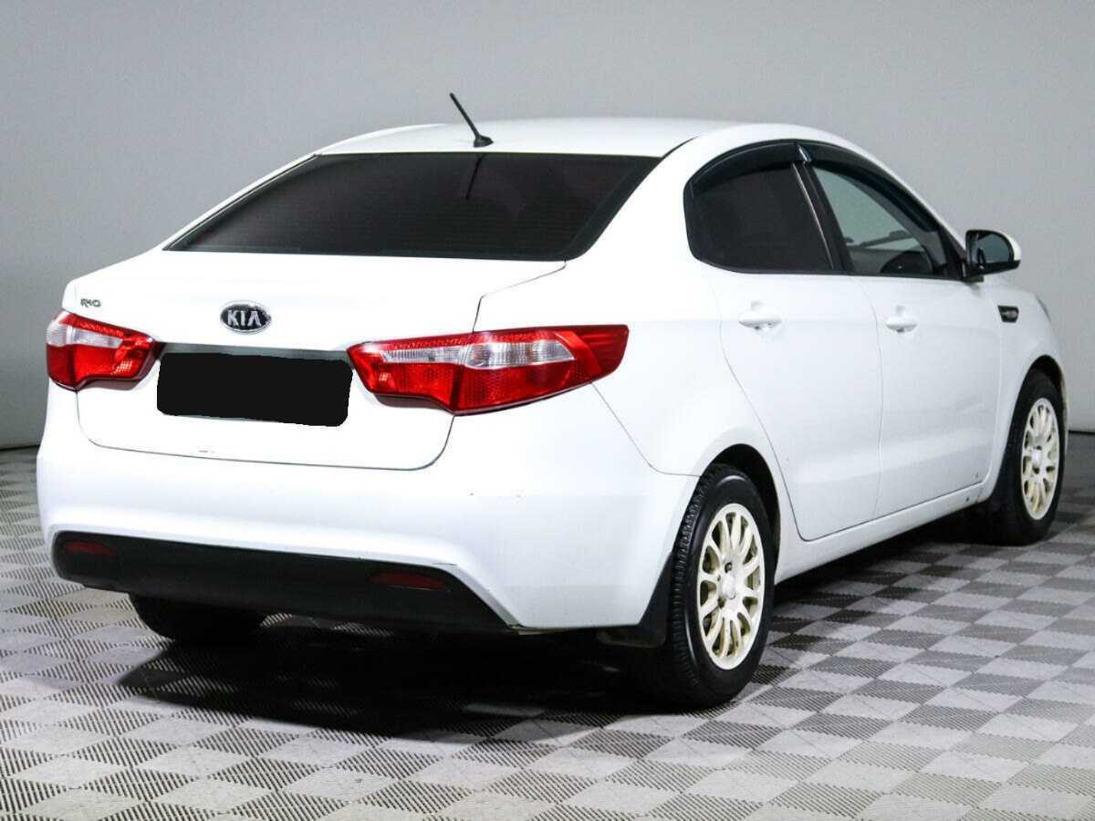 Kia Rio с пробегом — 2011 год. Фото: #4