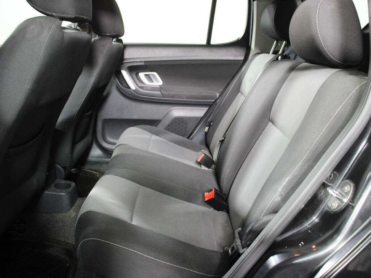 Skoda Fabia с пробегом — 2007 год. Фото: #7