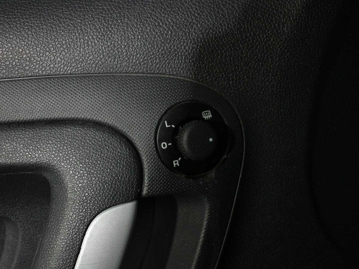 Skoda Fabia с пробегом — 2007 год. Фото: #11