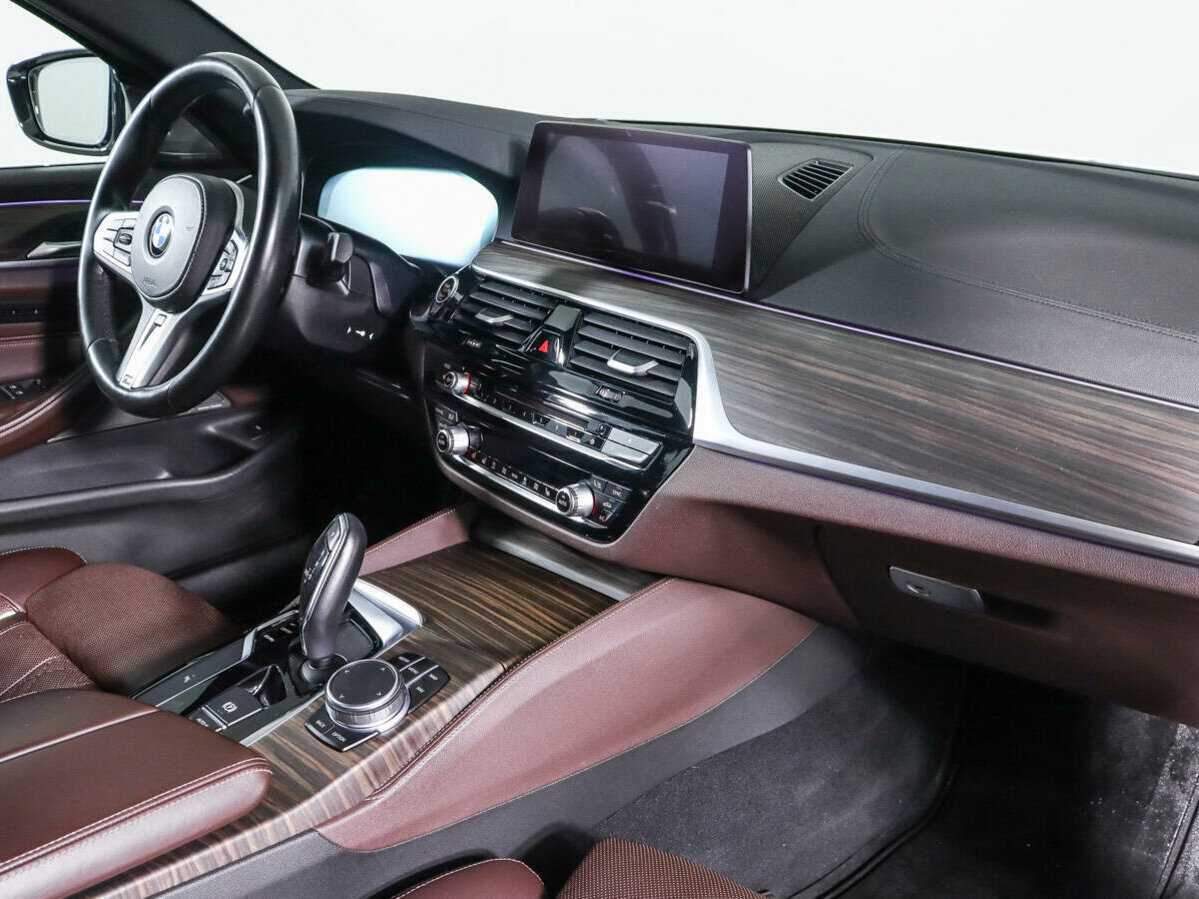 BMW 5 серии с пробегом — 2019 год. Фото: #8