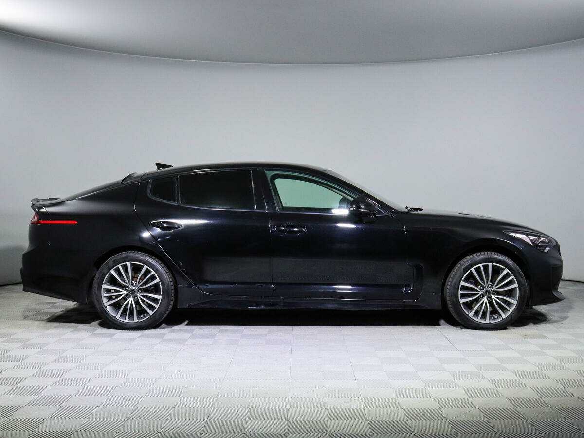 Kia Stinger с пробегом — 2018 год. Фото: #3