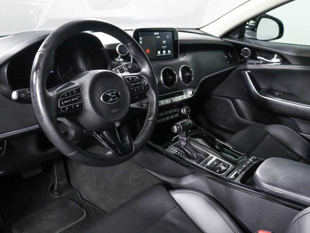 Kia Stinger с пробегом — 2018 год. Фото: #13