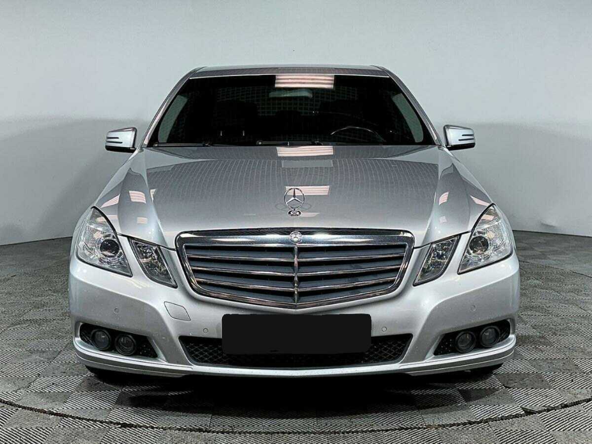 Mercedes-Benz E-Класс с пробегом — 2010 год. Фото: #1