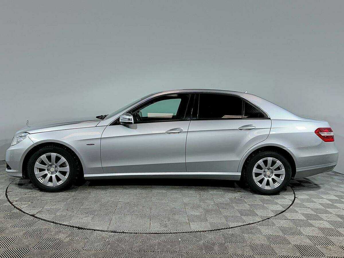 Mercedes-Benz E-Класс с пробегом — 2010 год. Фото: #7